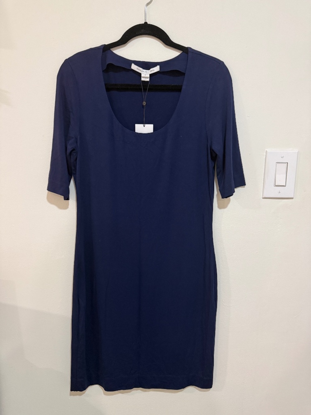 Diane Von Furstenberg Raquel Scoop Dress NWT Size Large, Color Midnight